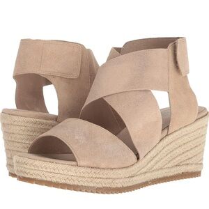 Eileen Fisher Willow 3 Light Gold Metallic Suede Playfoem Sandal size 8.5 shoes